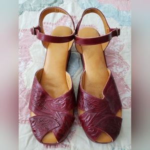 Vintage tool Leather Mexican Sandals size 10